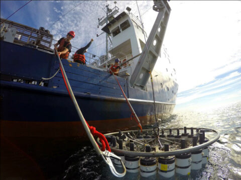 Researchers board the R/V New Horizon recover a conductivity-temperature-depth sensor. The mission, part of the California Cooperative Fisheries Investigation (CalCOFI), studies the marine environment, resources, and climate change effects off the coast of California. Now retired from the UNOLS fleet, the New Horizon was operated by the Scripps Institution of Oceanography. Credit: James Wilkinson/SIO CalCOFI