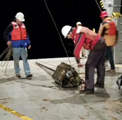 Crew recovers a heat flow probe during STINGS experiment