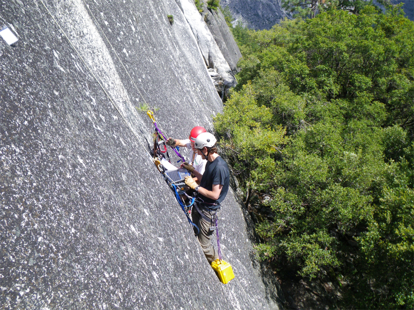 researchers-cliff-face-measure-rock-movement-precedes-rockfall