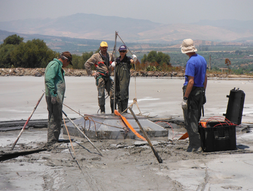 Scientists sample mofettes around Etna.