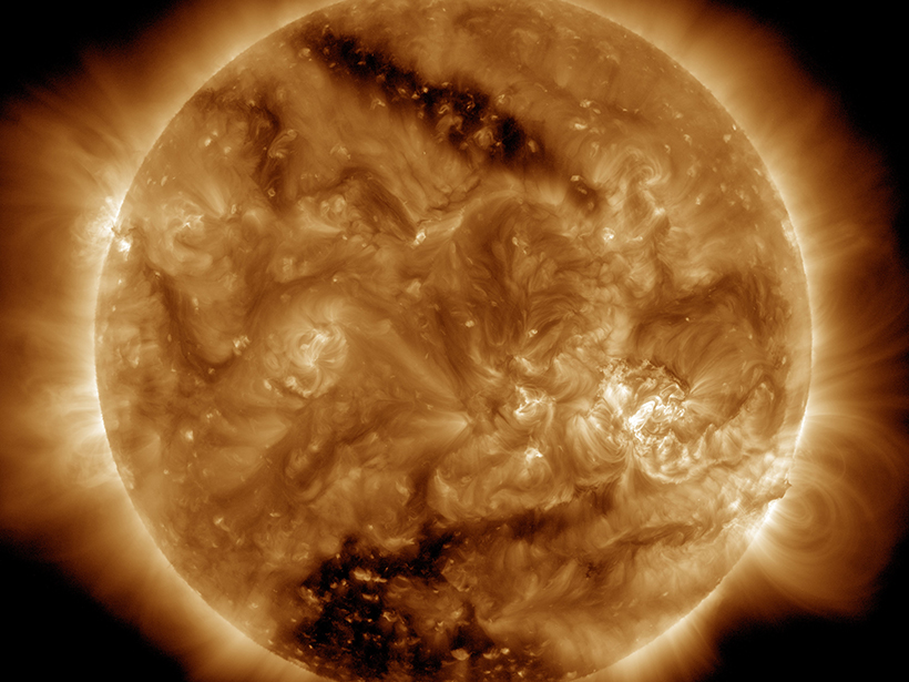 magnetic-reconnection-fuels-slow-solar-winds