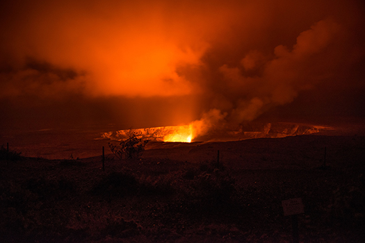 Night view of Kīlauea’sHalema’uma’u crater in Hawai’i Volcanoes National Park