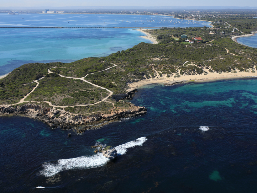 Researchers assess how rough seafloor terrain influences waves