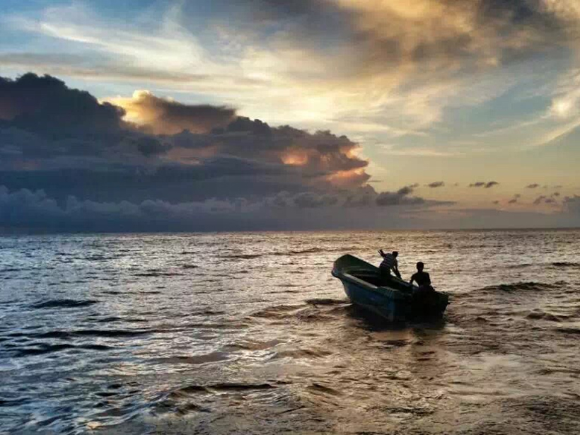 Fishermen in the Gulf of Mannar in the Indian Ocean.