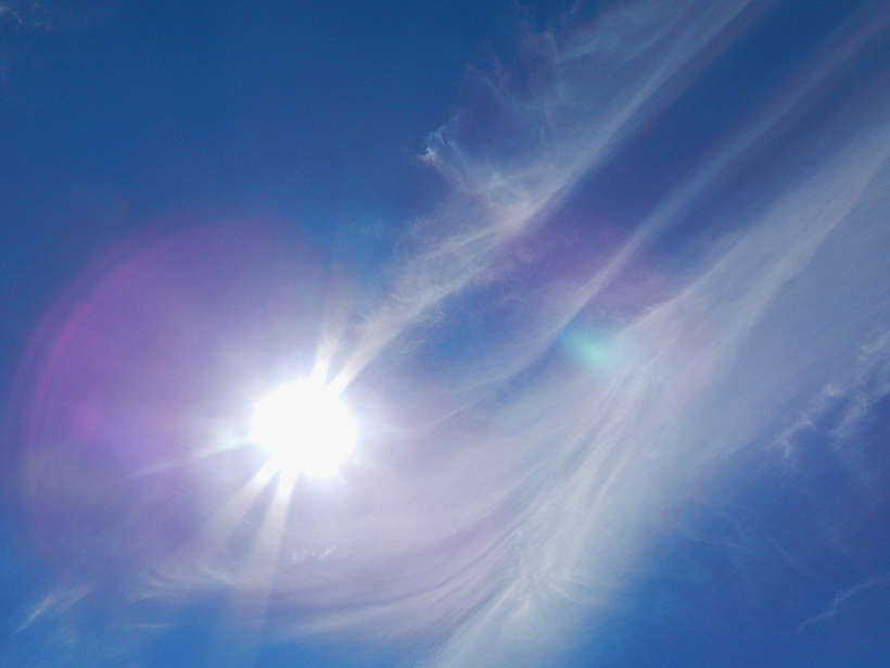 High altitude clouds respond to geoengineering