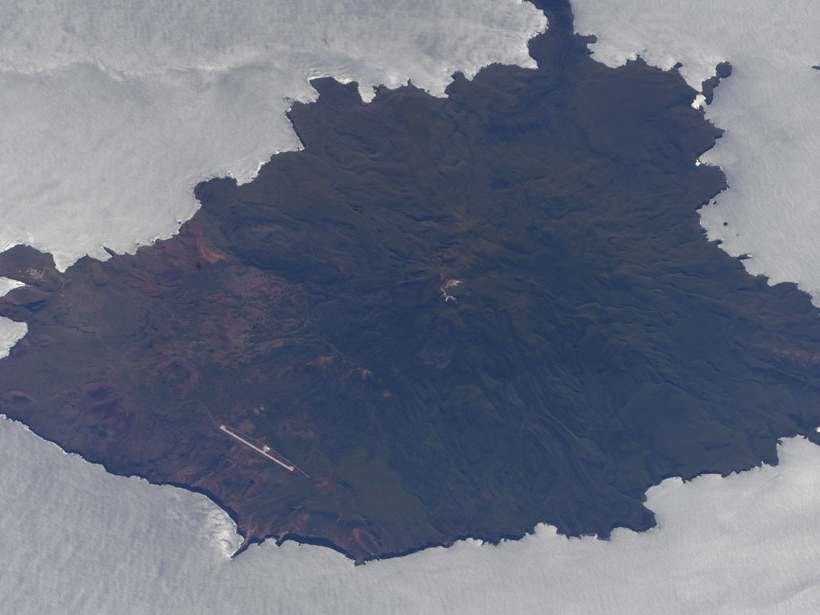 A huge wave bombards the island of Socorro, off Mexico’s coast near Mazatlán, seen earlier this week from the International Space Station