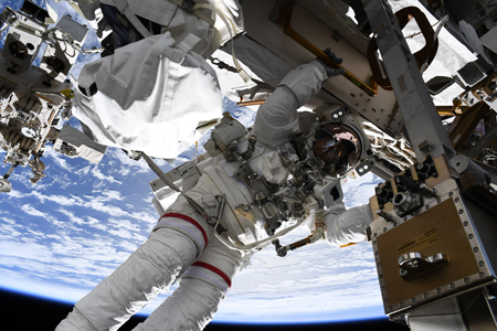 During a 16 May spacewalk, Drew Feustel installs and replaces equipment on ISS’s truss.