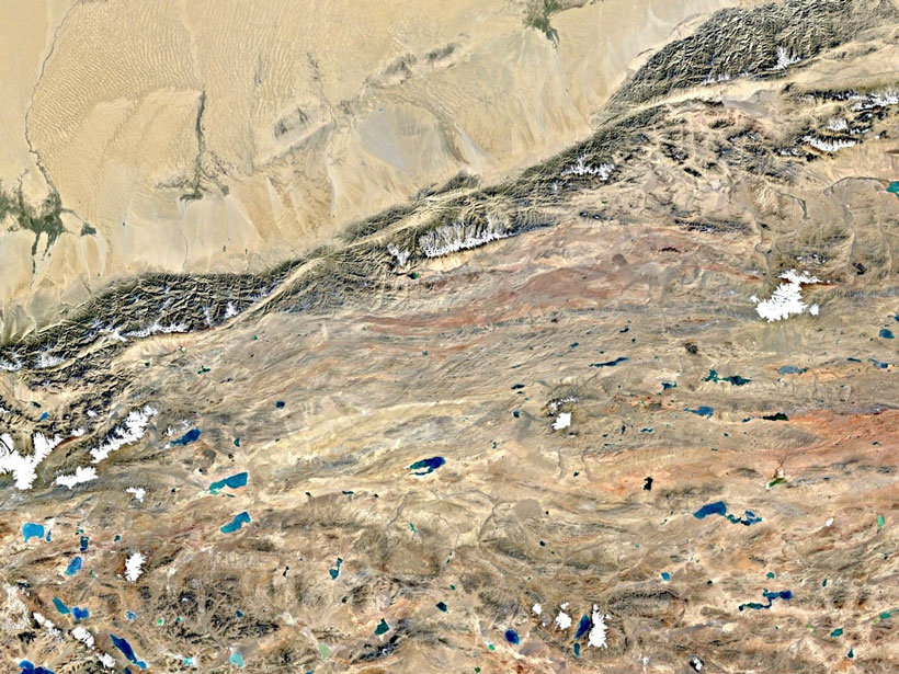 Researchers map continental deformation in northwestern Tibet.
