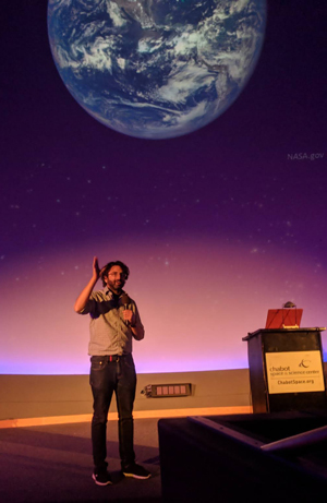 Sanjoy Som gives public talk about the Precambrian Earth and astrobiology.