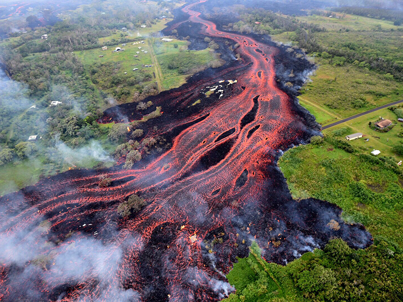 A lava flow rolls down Kīlauea in Hawaii