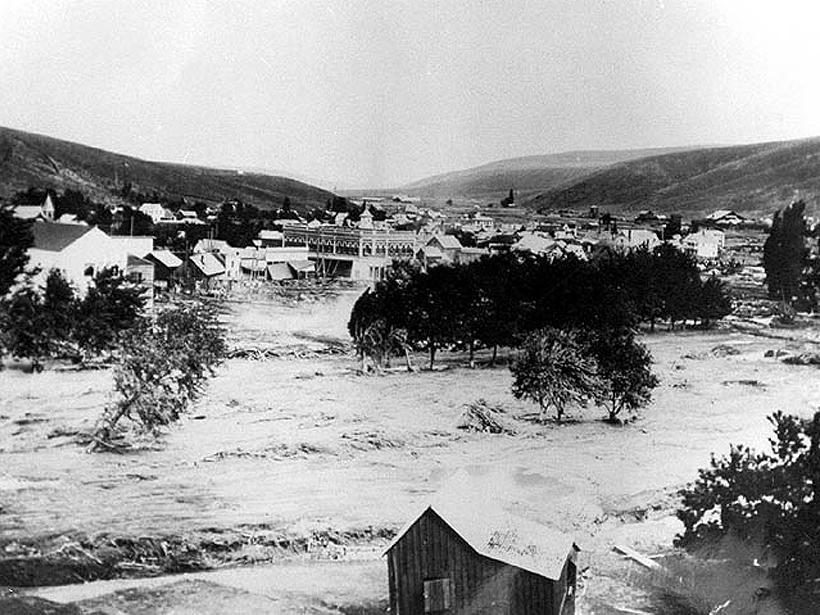 A historic photo shows the damage of the 1903 Heppner Flood in Oregon