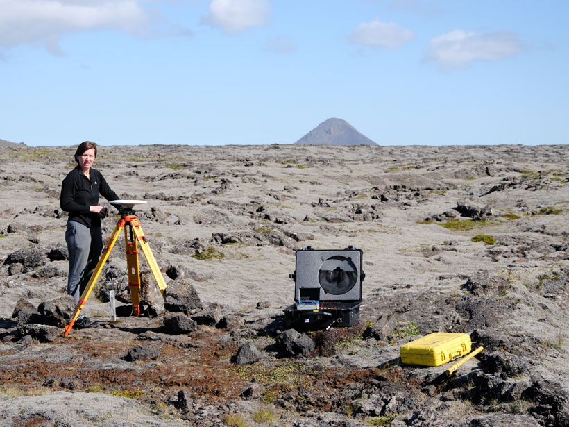Thóra Árnadóttir setting up GPS instrument in Iceland