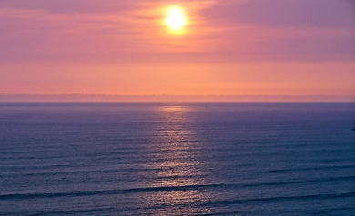 Sunset over the Pacific Ocean Sunset over the Pacific Ocean