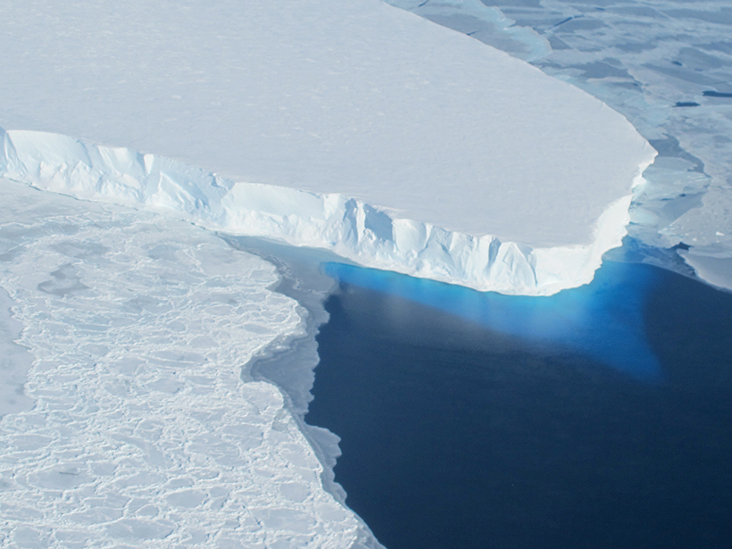 Image of the tongue of a tidewater glacier