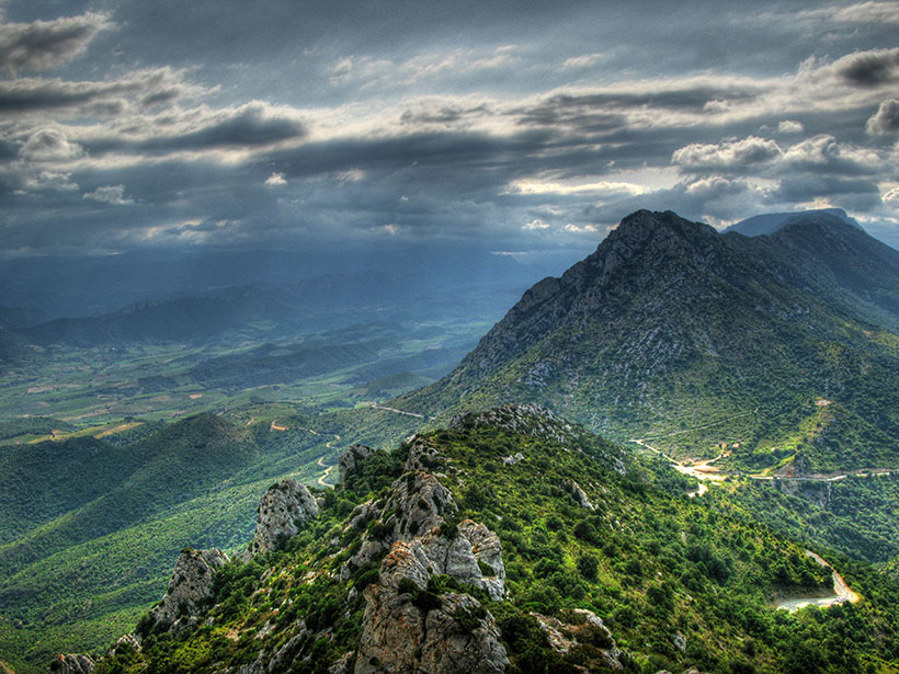 A cloudy mountain scene in southern France