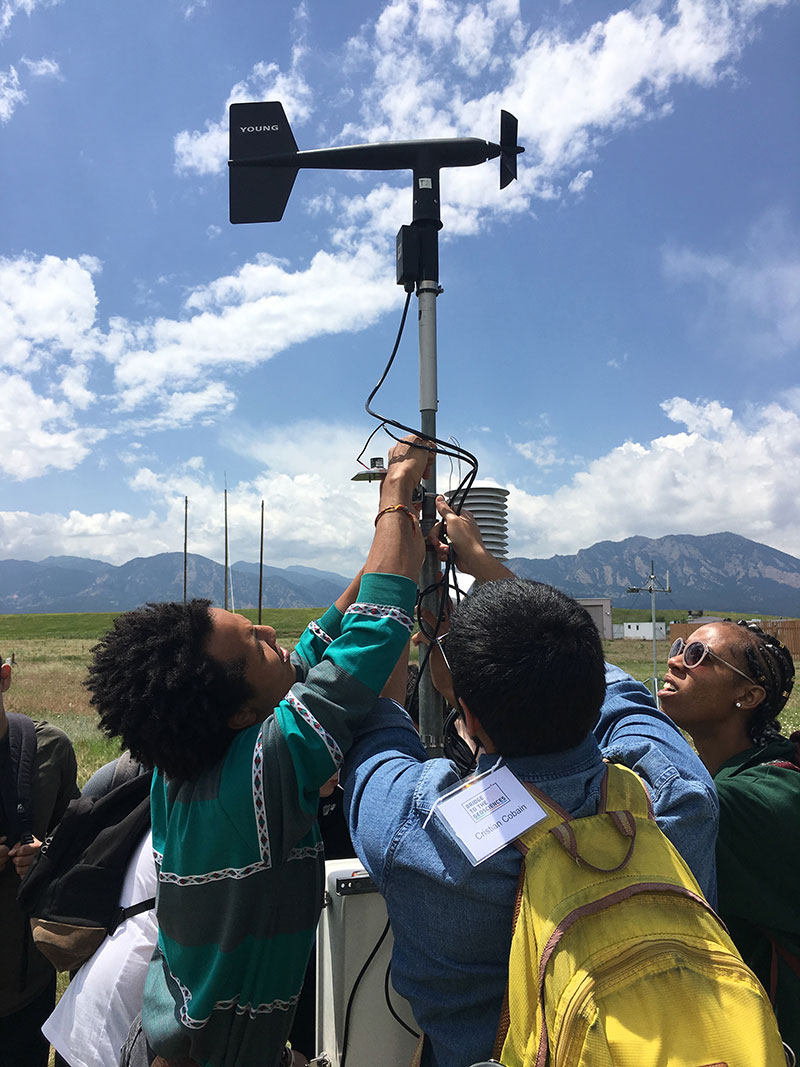 Students build an automatic weather station at the National Center for Atmospheric Research