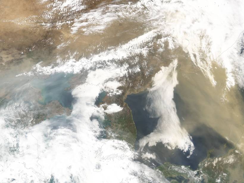 Satellite image of dust carried from China into the north Pacific