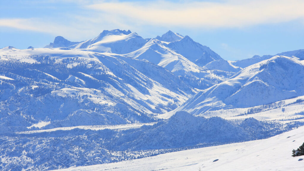 Snow on Cloudripper in California