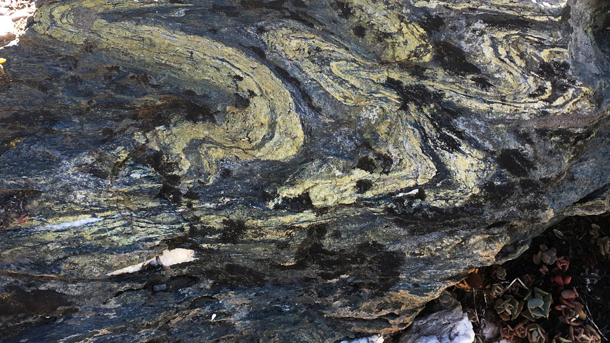 Image of metamorphic rocks that are found in subduction zones