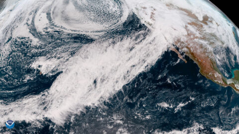 Atmospheric Rivers Spur High-Tide Floods on U.S. West Coast - Eos