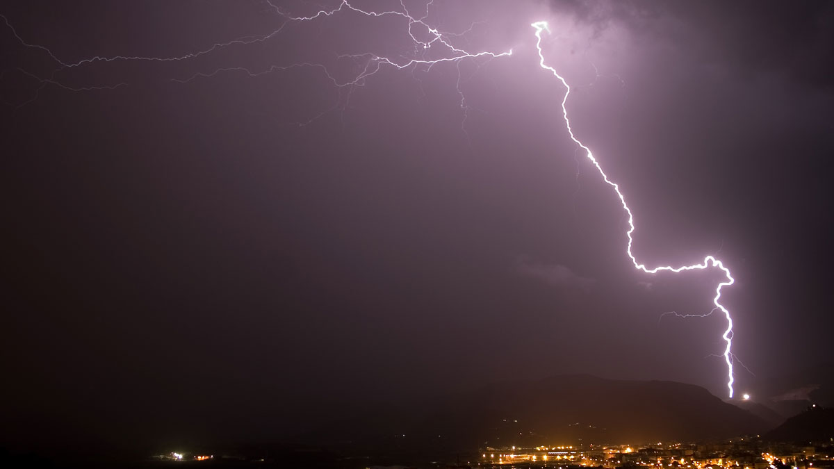 Cleaner Pandemic Air Led to Reduced Lightning Strikes Worldwide - Eos