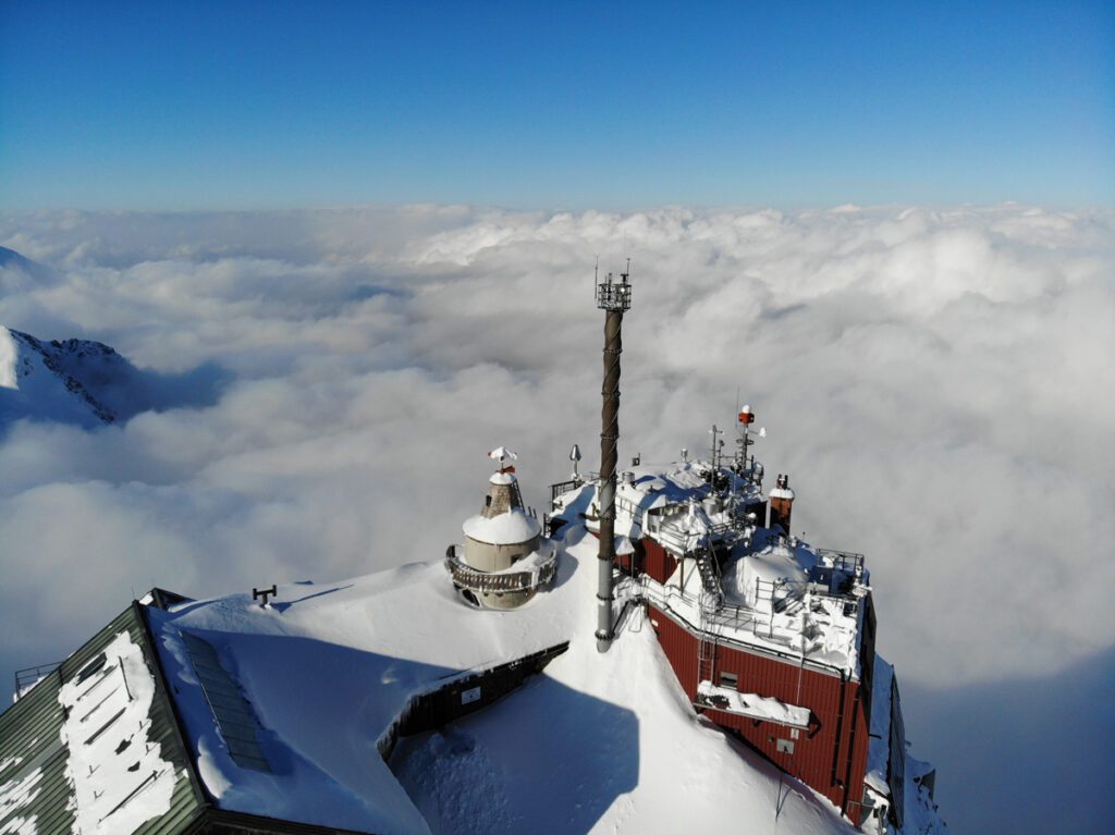 An image of the Sonnblick Observatory in the clouds.