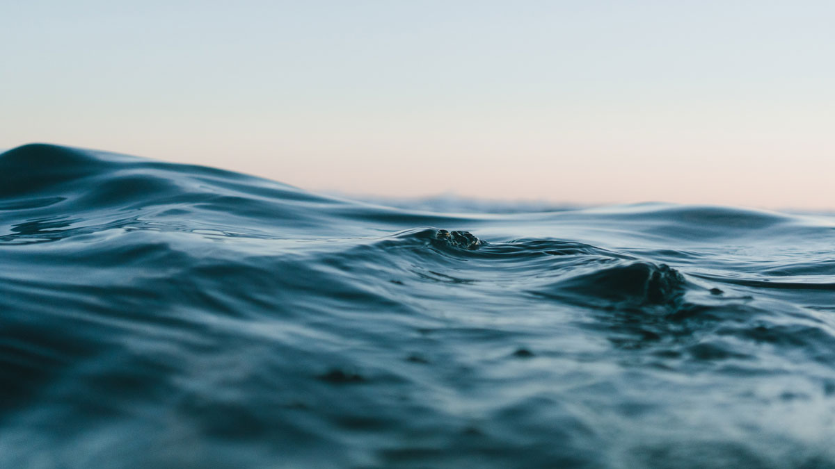Side view of the ocean surface.