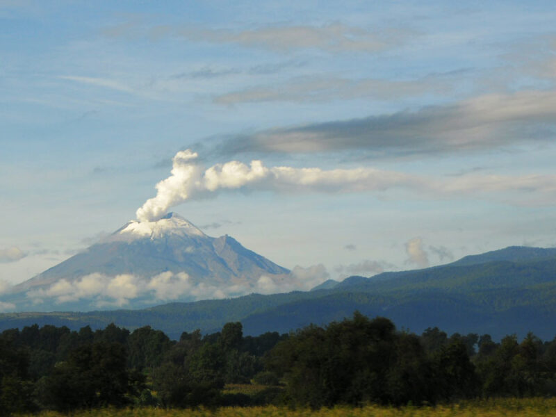 How Dangerous Is Mexico’s Popocatépetl? It Depends on Who You Ask