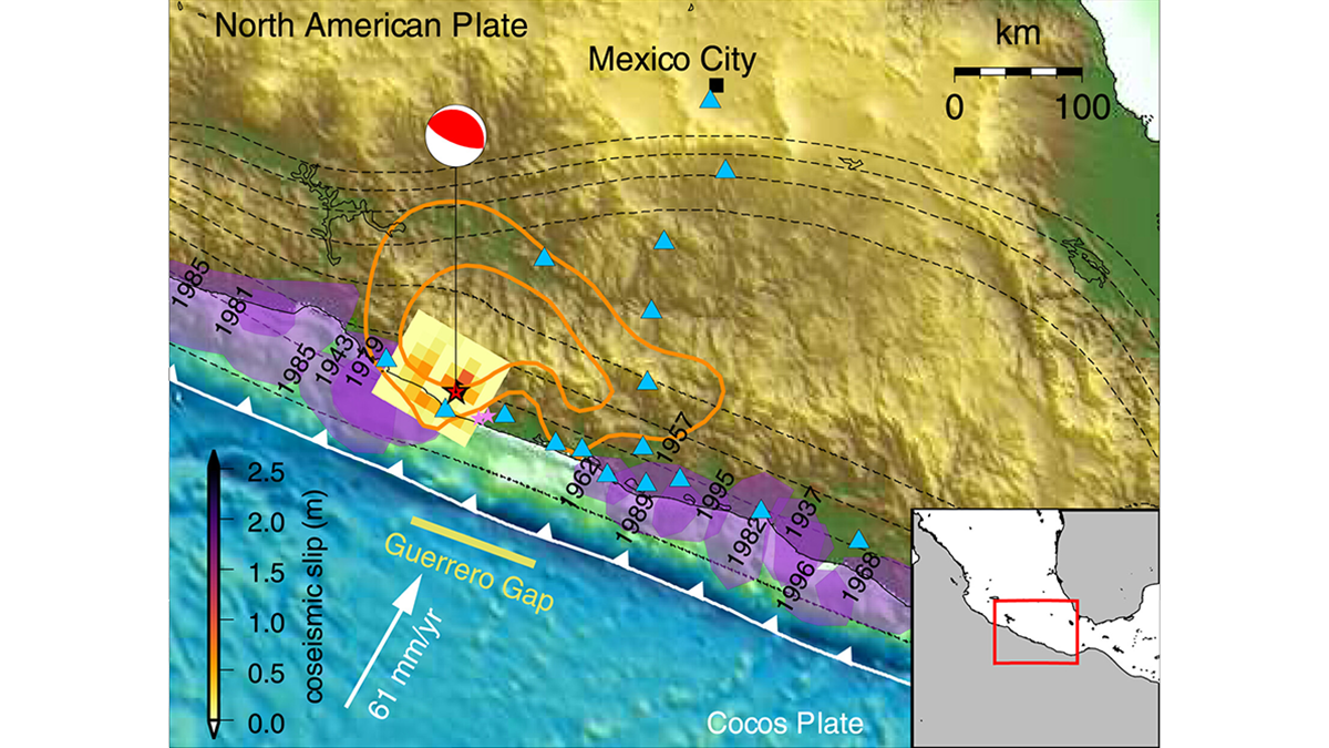 Map of central Mexico with symbols indicating plate movement.
