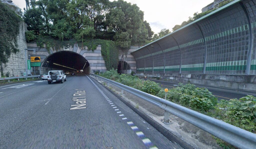 Google Streetview of the Hodogaya Tunnel in Yokohama, Japan.