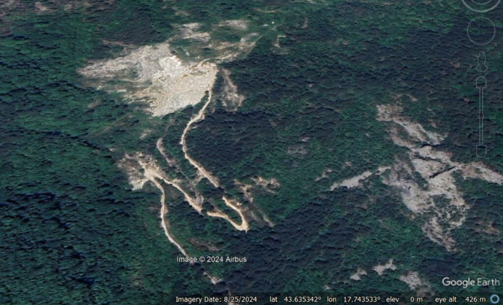 Google Earth view of the quarry upstream of Donja Jablanica.