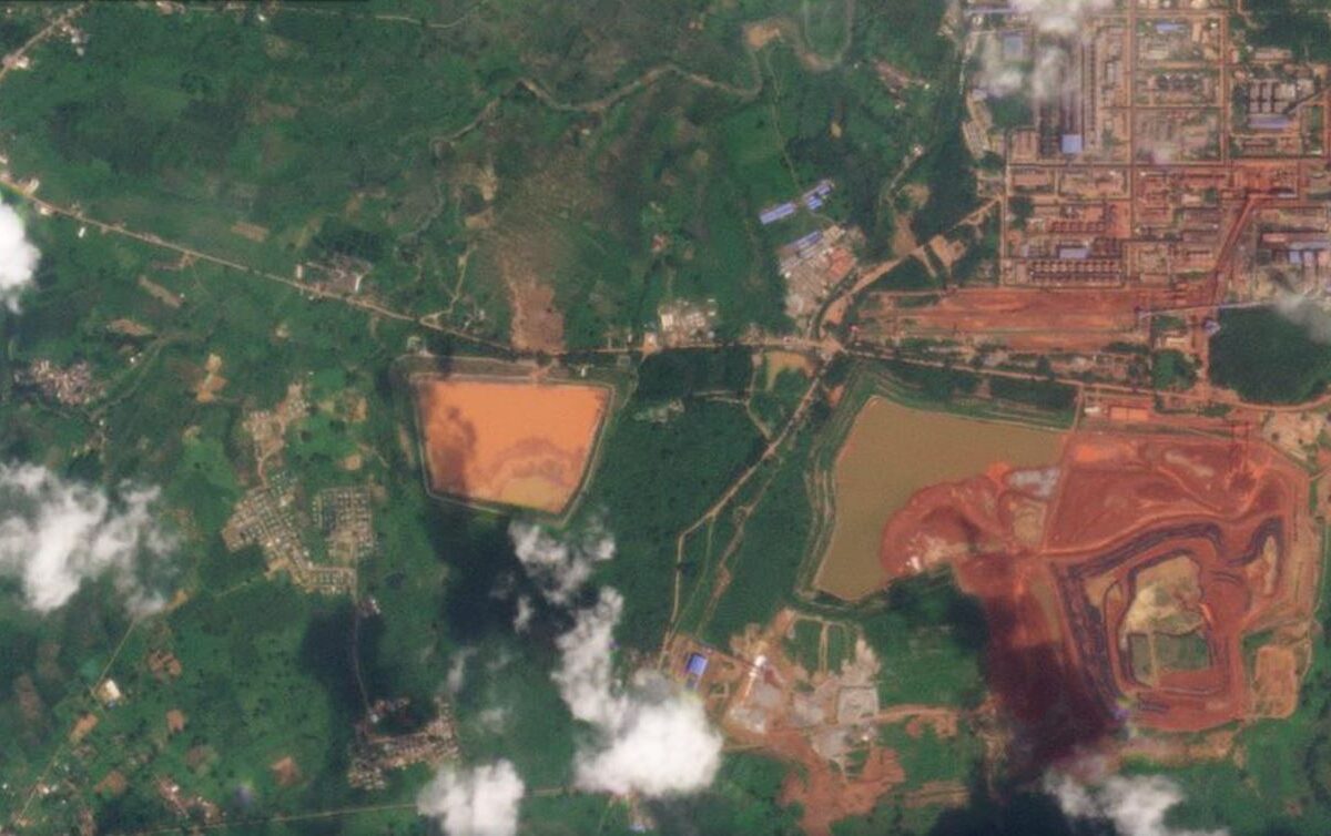 A mine waste storage facility at Lanjigarh in Odisha, India, after the failure.