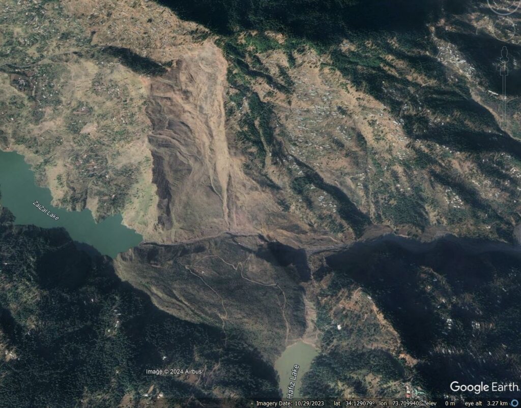 Google Earth image of the Hattian Bala landslide in Kashmir, Pakistan.