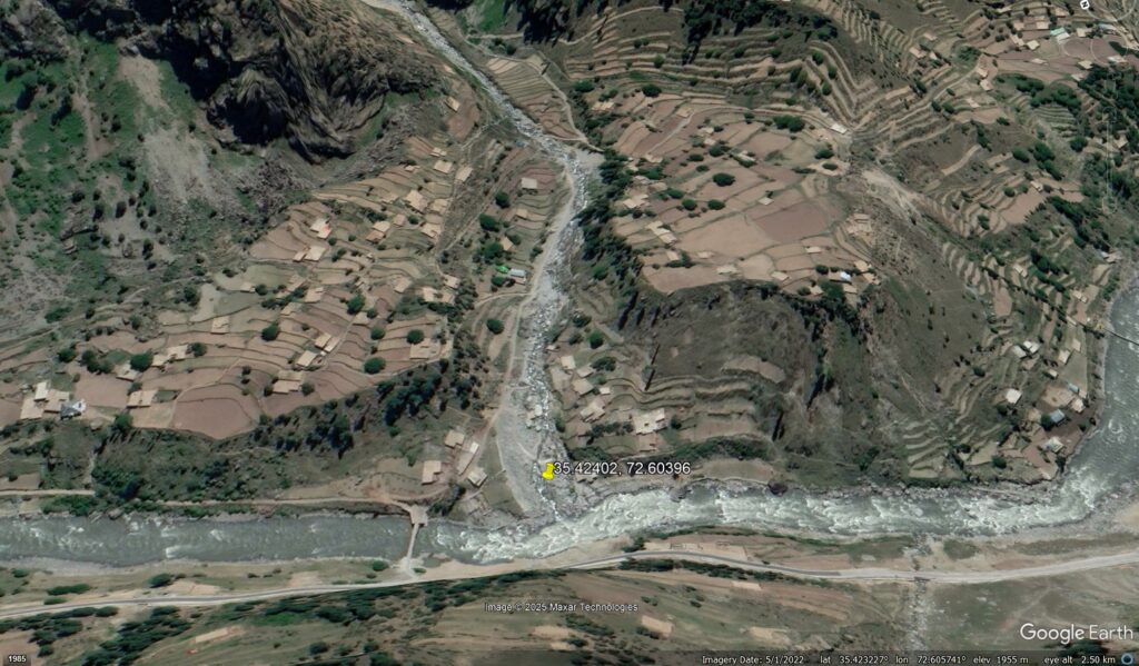 Google Earth image of the site of the major debris flow at Budai Kamar in the Swat Valley, Pakistan.