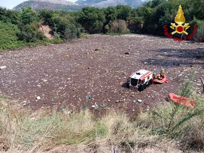 The quarry located 2 km away from the impact point where the two lifeless bodies were found near San Felice a Cancello. Image from the Italian Fire Brigade: www.vigilfuoco.tv 
