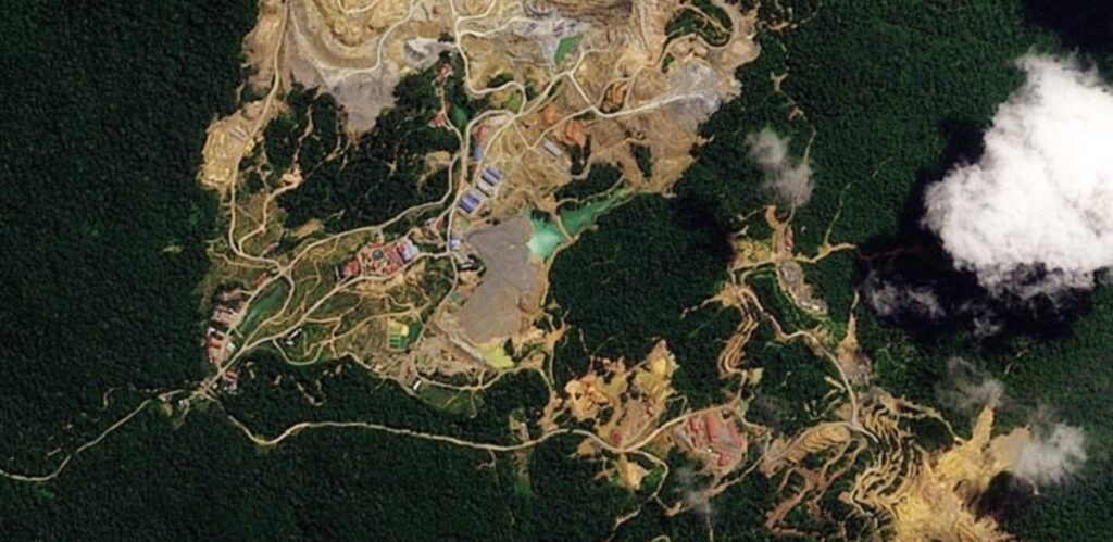 Satellite image of the Bukit Mantri mine site after the mine waste storage facility failure.