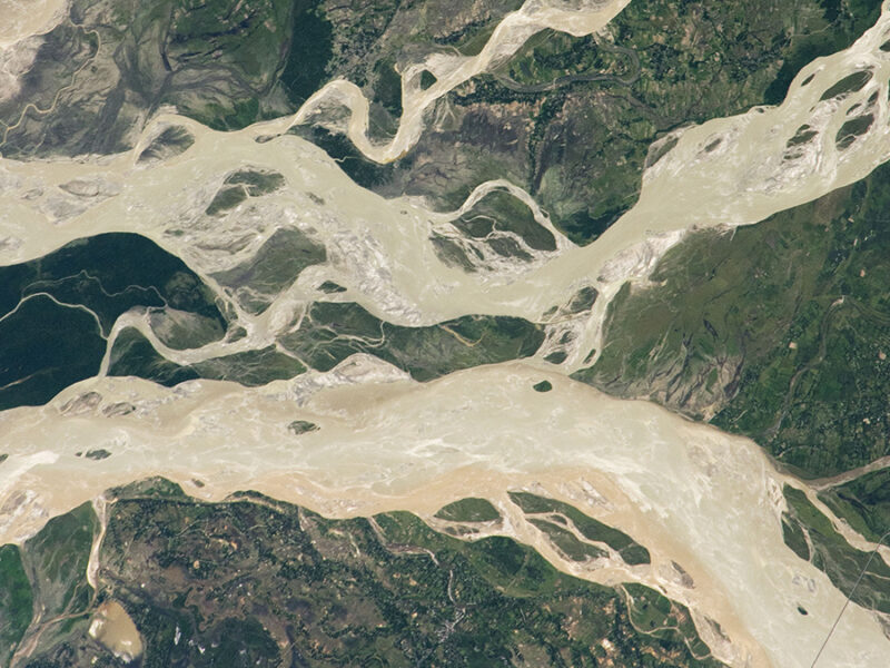 Coherent, Not Chaotic, Migration in the Brahmaputra-Jamuna River