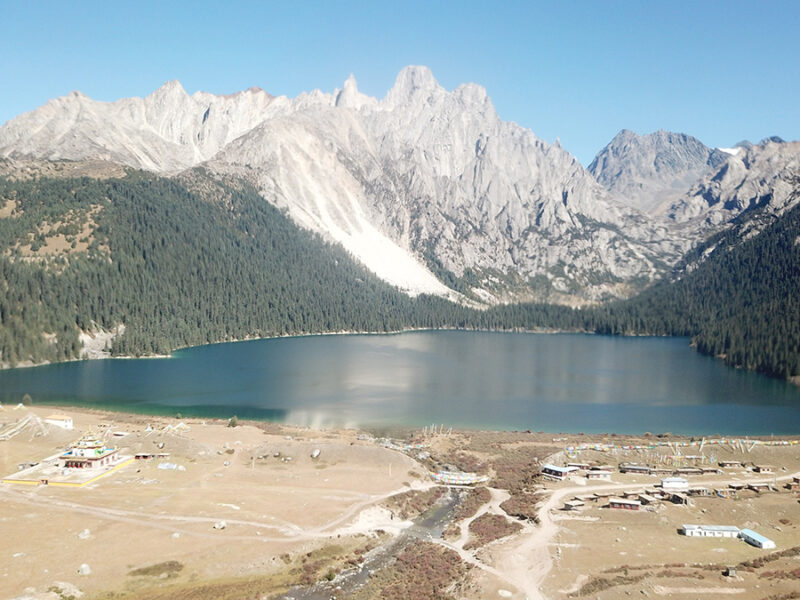 How Earthquakes Shake Up Microbial Lake Communities