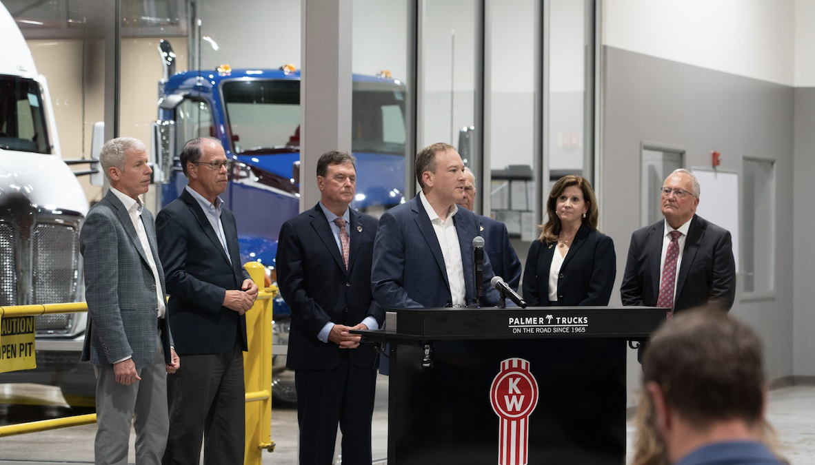 Public Speaks Out Against EPA Plan to Rescind Endangerment Finding