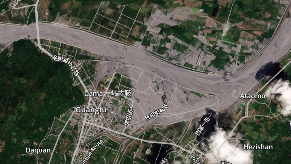 A satellite image of Guangfu township in Taiwan after the breach of the Matai'an landslide dam.