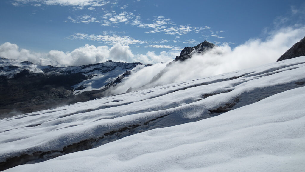 Vientos fríos soplan sobre el glaciar Tsanteleina en Italia.