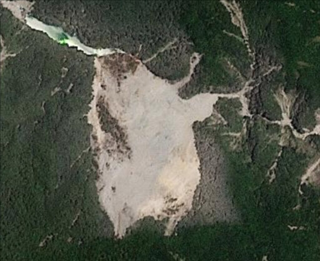 Satellite image of the Wanlixi landslide on the day of the failure. 