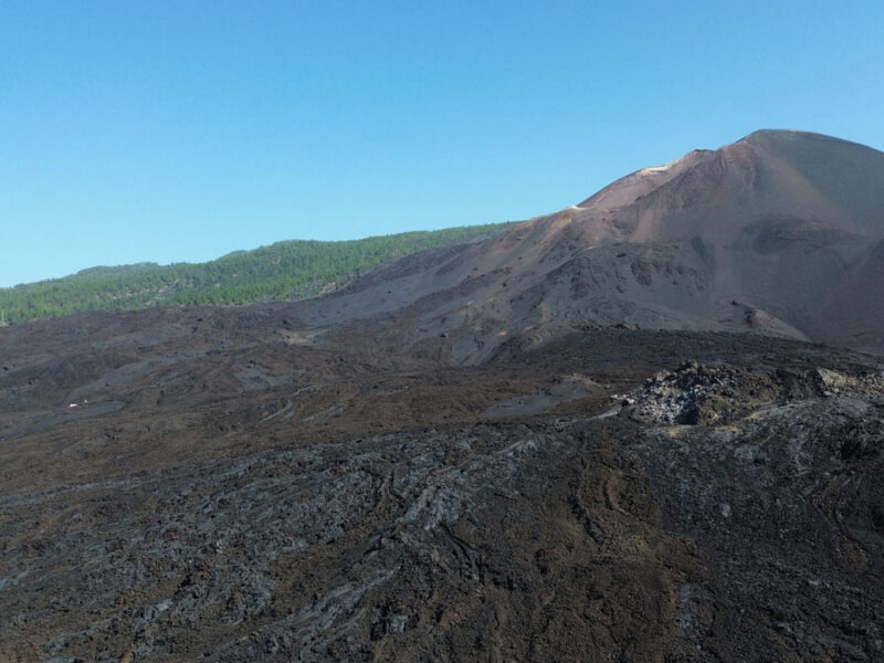 A Rare Look at How Life First Colonizes Cooling Lava Tubes