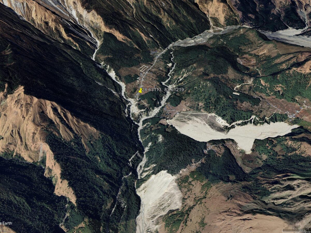 Google Earth image of the site of the 27 September 2026 landslide on the Kaligandaki River in Nepal.